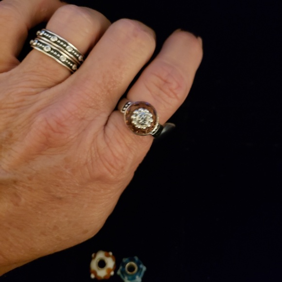 Ring - Picture 3 of 3